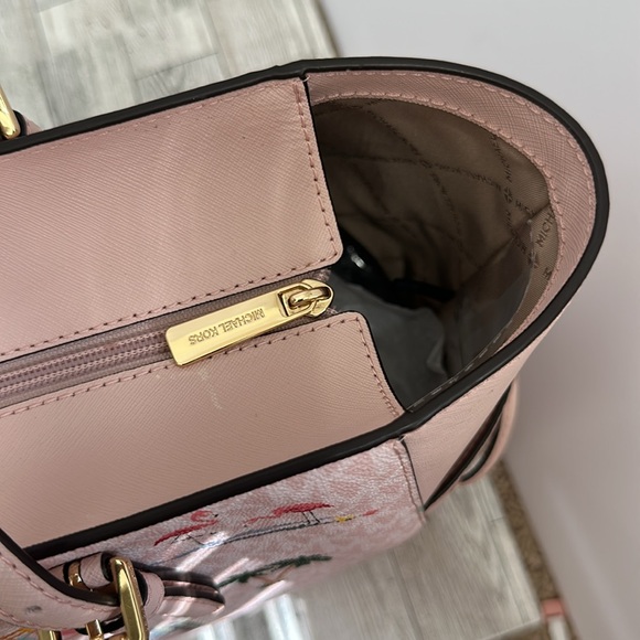 NWT MK Very Large Tote w/ COA Gilly Miami Blush Pink - Picture 10 of 13